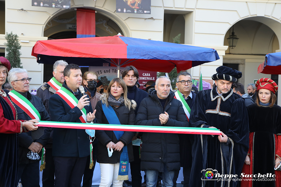 VBS_5765 - 10.ma Fiera Nazionale del Tartufo e Fiera dei Santi.jpg